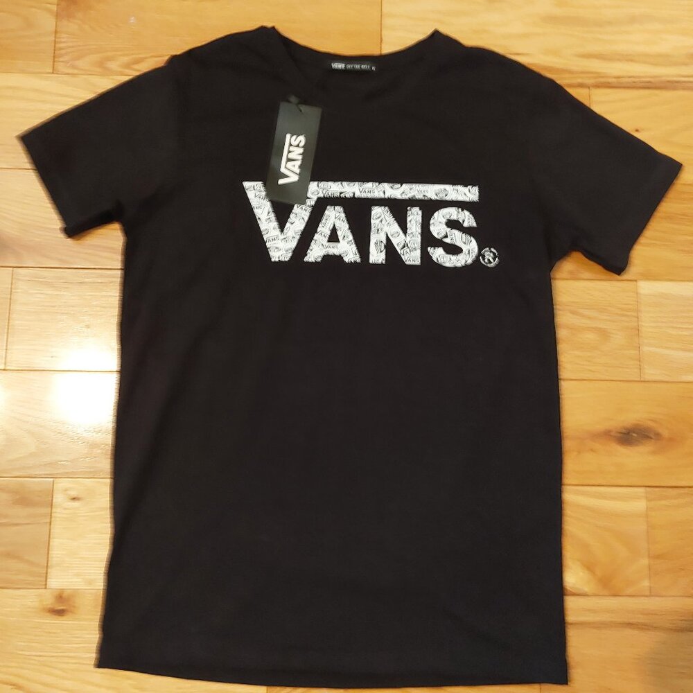 BNWT Vans Youth Tshirt Medium